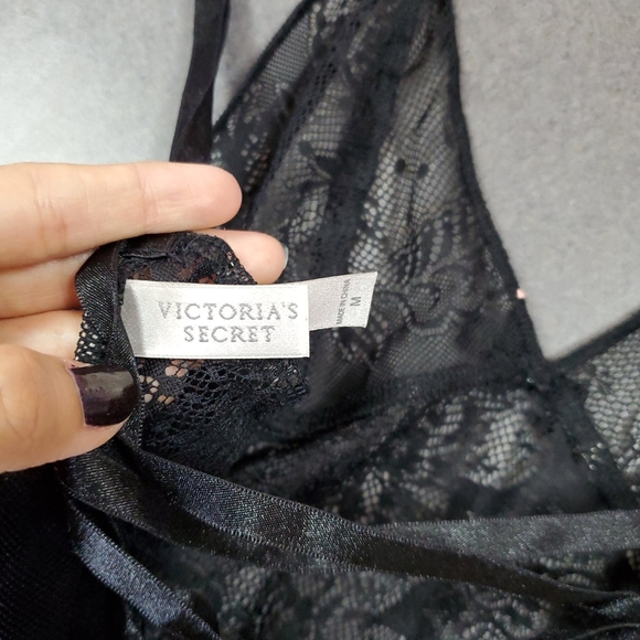 Victoria Secret lingerie - Picture 4 of 6